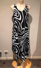 Load image into Gallery viewer, AVERY &amp; MON Summer Dress - Black/White
