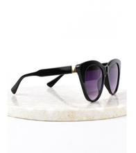 Load image into Gallery viewer, ADORNE Paige Large Catseye Sunglasses
