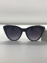 Load image into Gallery viewer, ADORNE Paige Large Catseye Sunglasses
