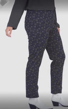 Load image into Gallery viewer, ADVOCADO PLUS Essential Slim Fit Pants - Black with Leaf Print
