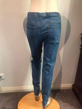 Load image into Gallery viewer, CAFE LATTE Pull On Distressed Jean
