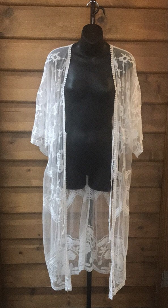 PARADISE BLISS Lace Kimono - White