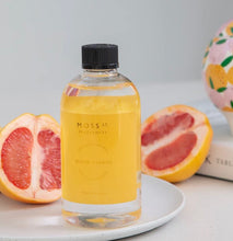 Load image into Gallery viewer, MOSS ST Ceramic Diffuser Refill 500ml - Blood Orange
