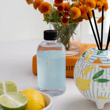Load image into Gallery viewer, MOSS ST Ceramic Diffuser Refill 500ml - Crushed Salt &amp; Lemon Zest
