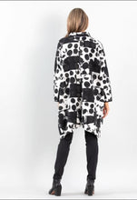 Load image into Gallery viewer, MARCO POLO Block Moon Coat - Black/White
