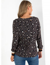 Load image into Gallery viewer, MARCO POLO Cuff Trim Tee - Water Lily print
