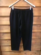 Load image into Gallery viewer, PRIVILEGE Crop Pant - Black
